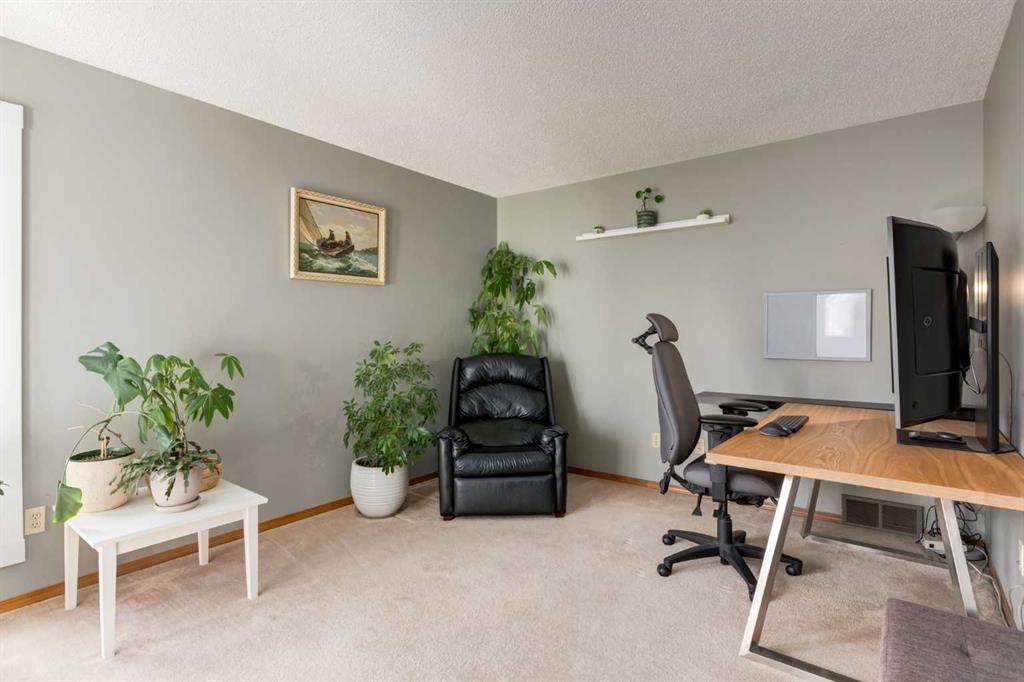 Picture for 159 Macewan Drive NW