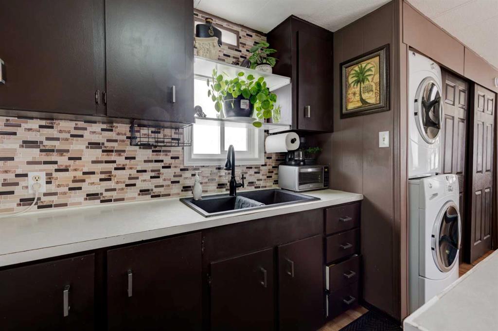 Picture for 829 Bayview Road 