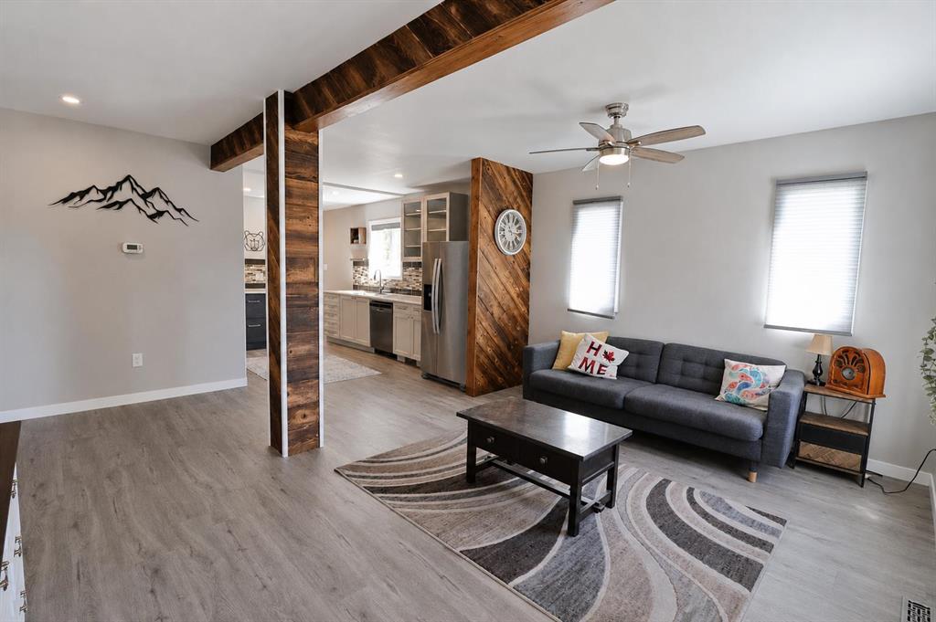 Picture for 18 Maple Street 