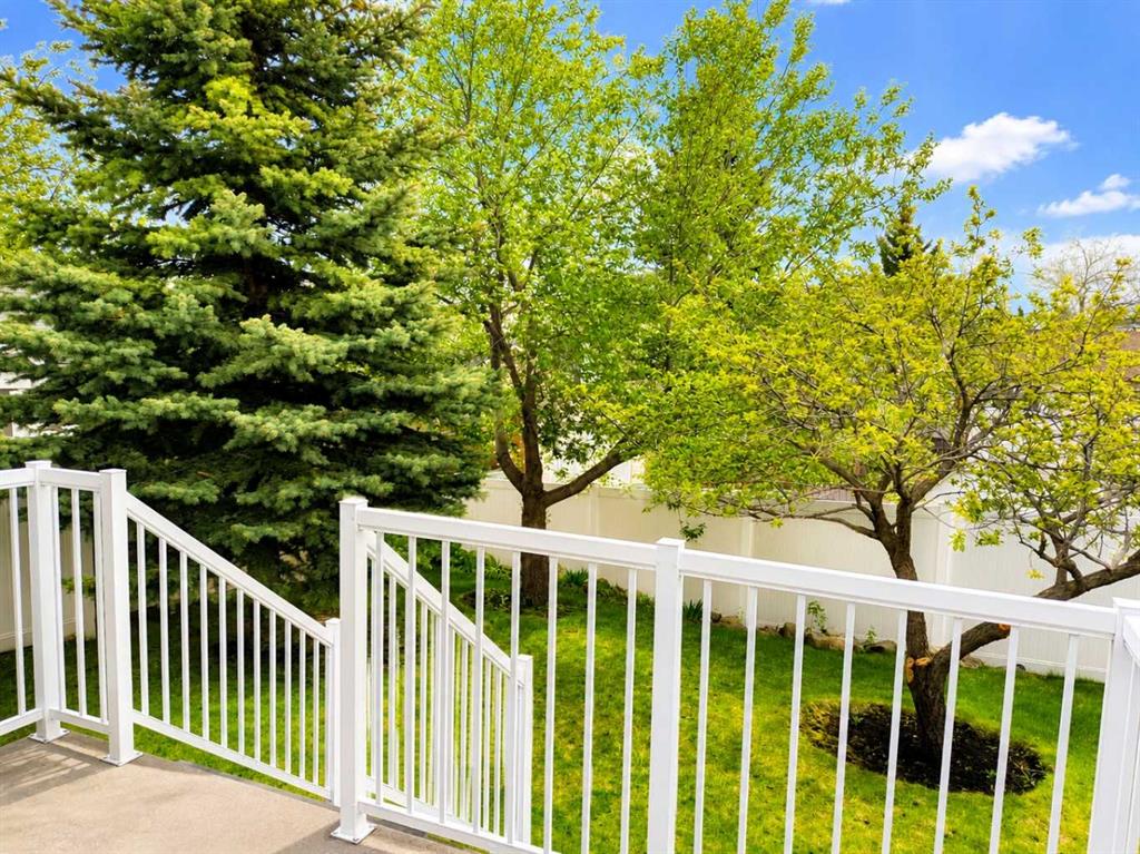 Picture for 6, 72 Millside Drive SW