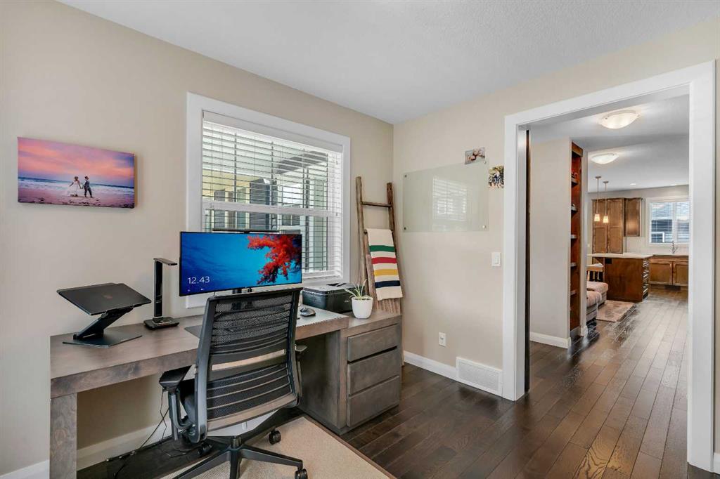 Picture for 18 Evanscrest Rise NW