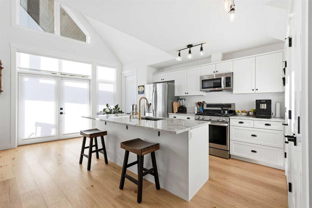 Picture for 306 Cottageclub Link  https://www.cirrealty.ca/reb/creb/55/A2266655_19.jpg