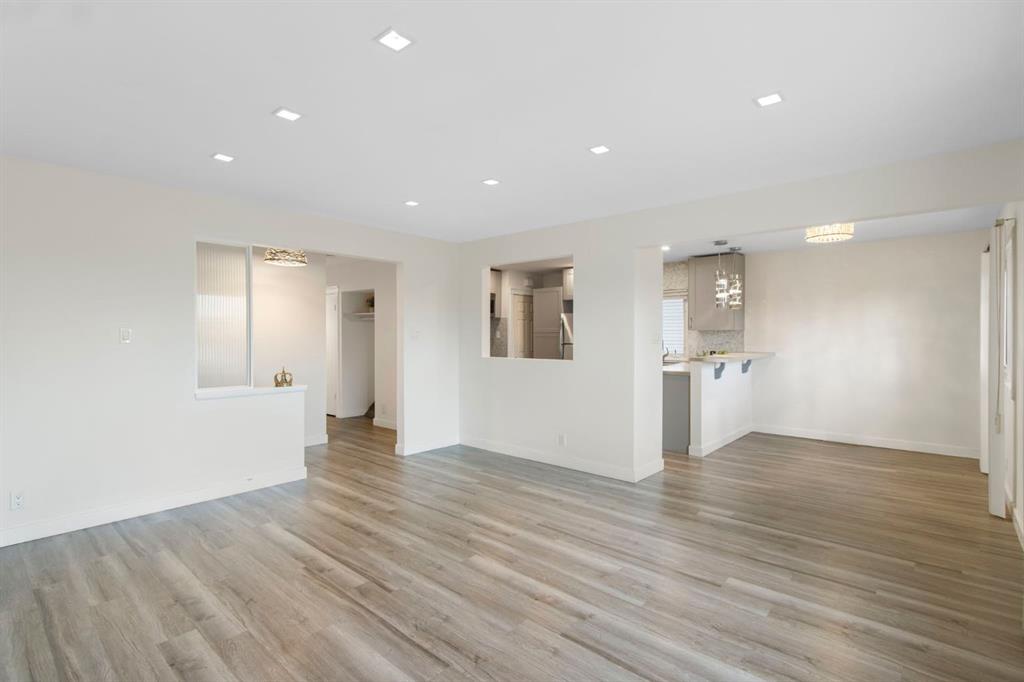 Picture for 6023 Thornbank Drive  https://www.cirrealty.ca/reb/creb/55/A2266755_10.jpg