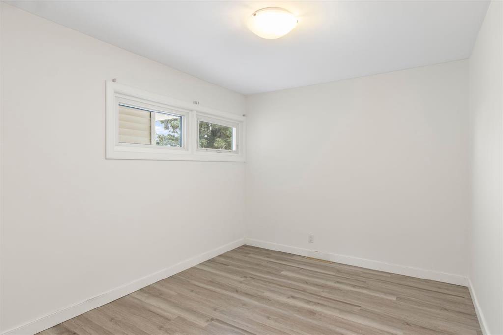 Picture for 6023 Thornbank Drive  https://www.cirrealty.ca/reb/creb/55/A2266755_27.jpg