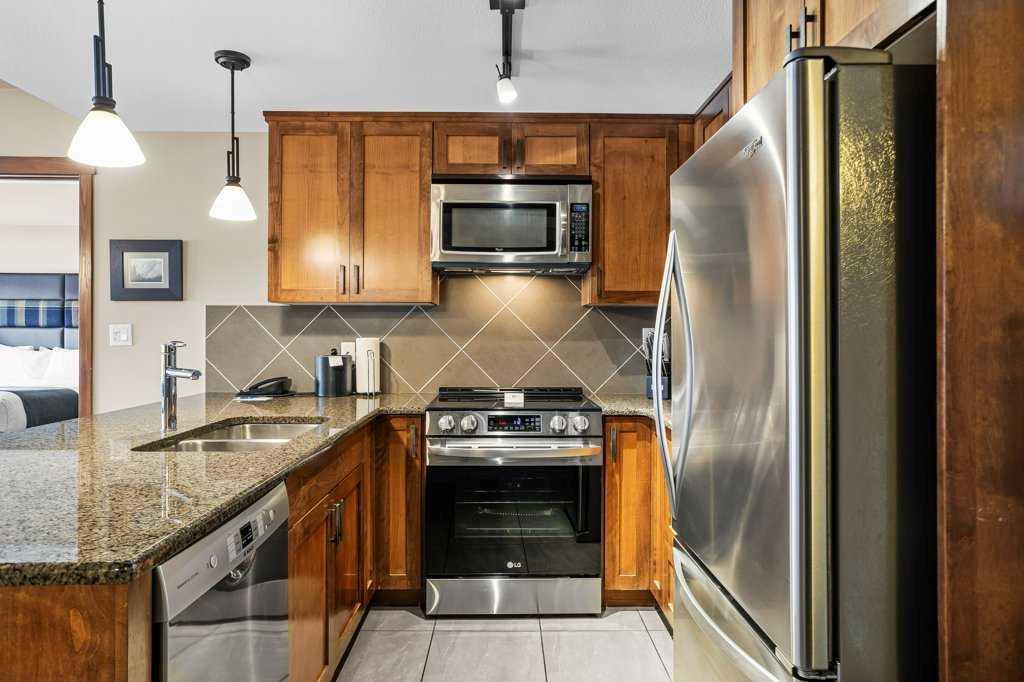 Picture for 204, 30 Lincoln Park 