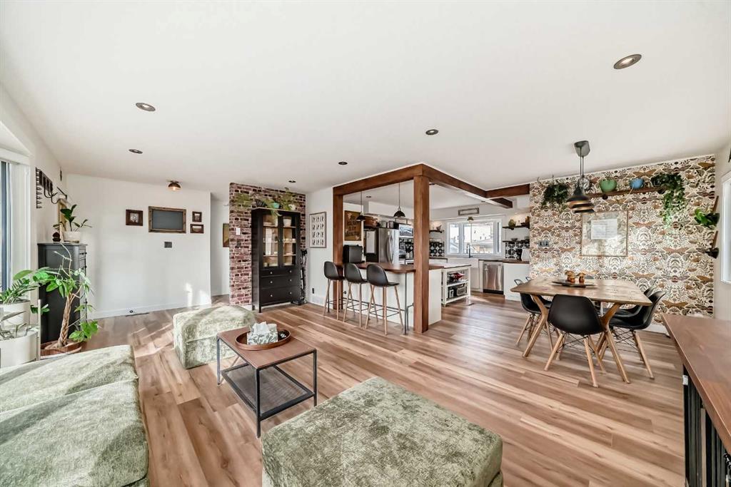 Picture for 2155 Mackid Crescent NE