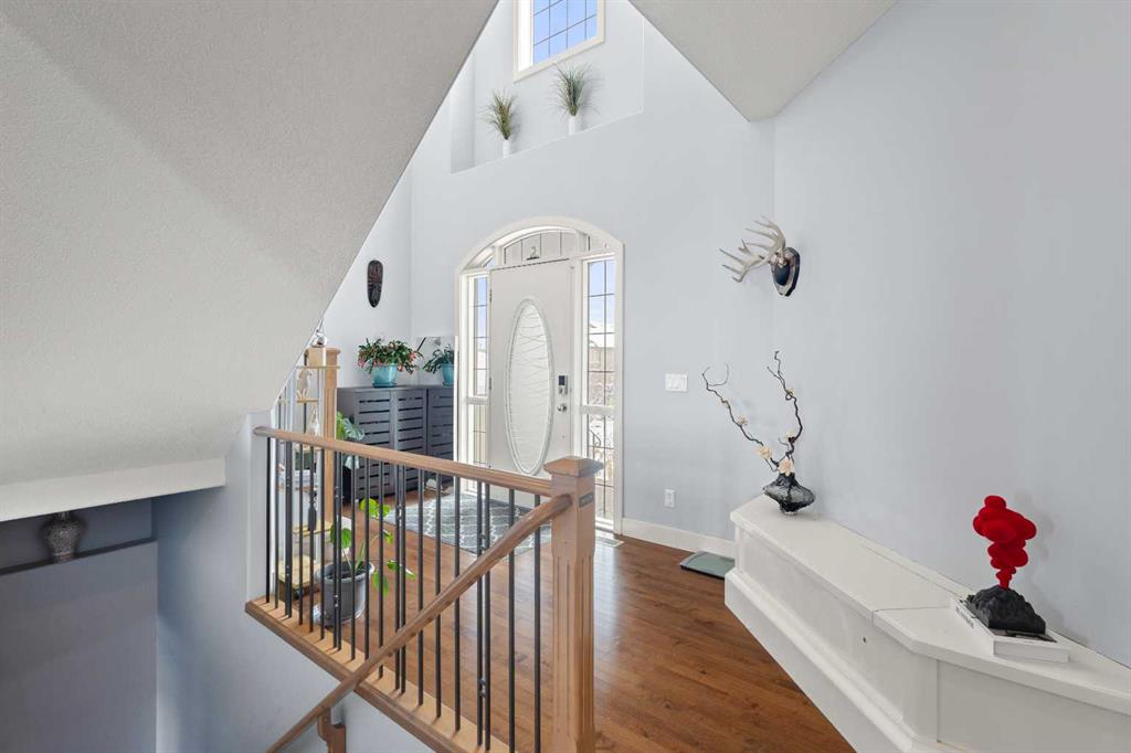 Picture for 86 Royal Ridge Mount NW