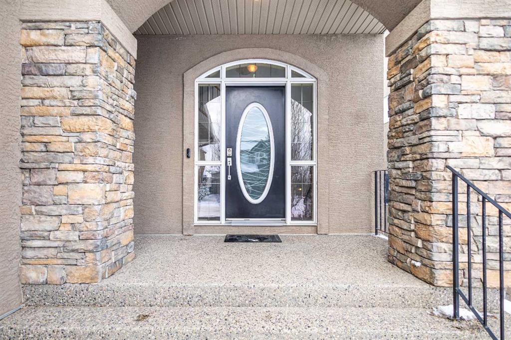 Picture for 86 Royal Ridge Mount NW