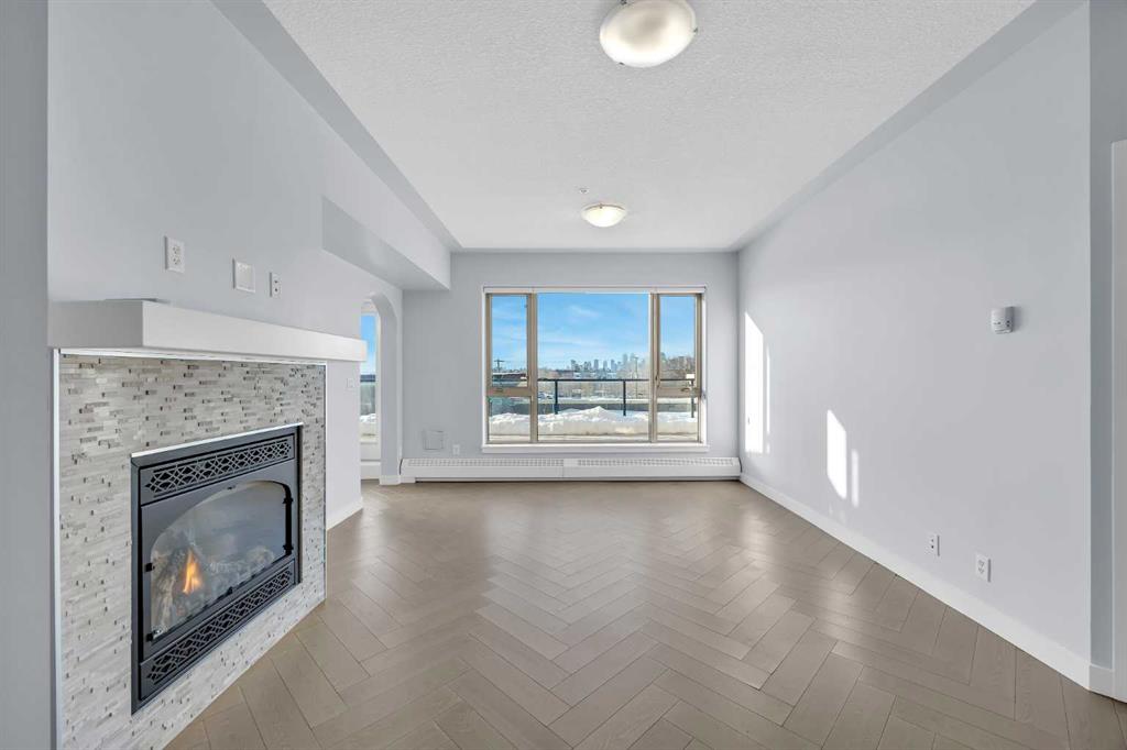 Picture for 305, 35 Inglewood Park SE