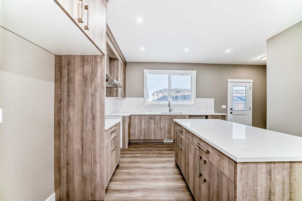 Picture for 136 Belvedere Park SE