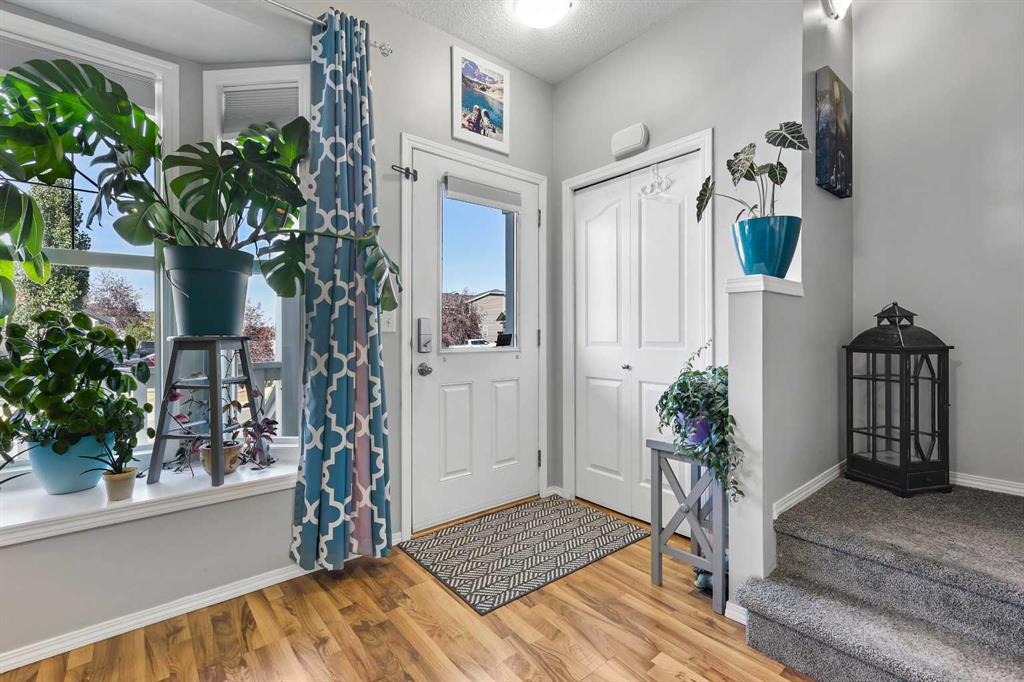 Picture for 403, 703 Luxstone Square SW