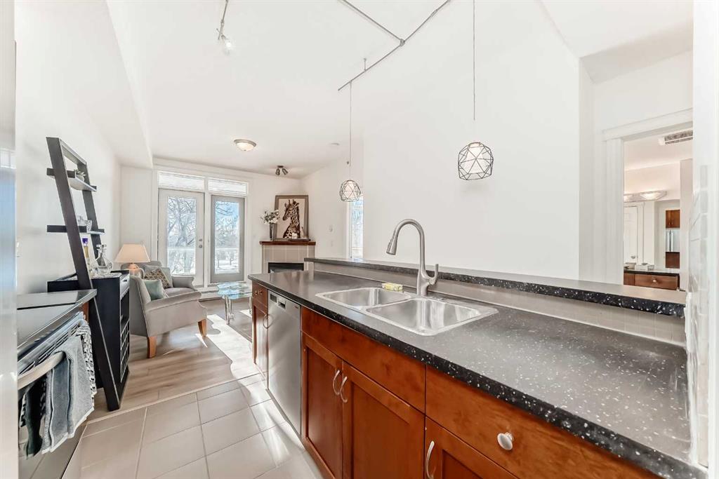 Picture for 3217, 24 Hemlock Crescent SW