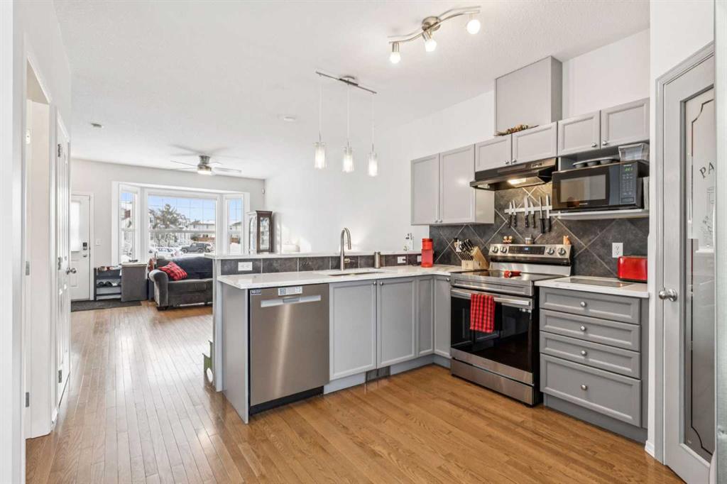 Picture for 503, 703 Luxstone Square SW