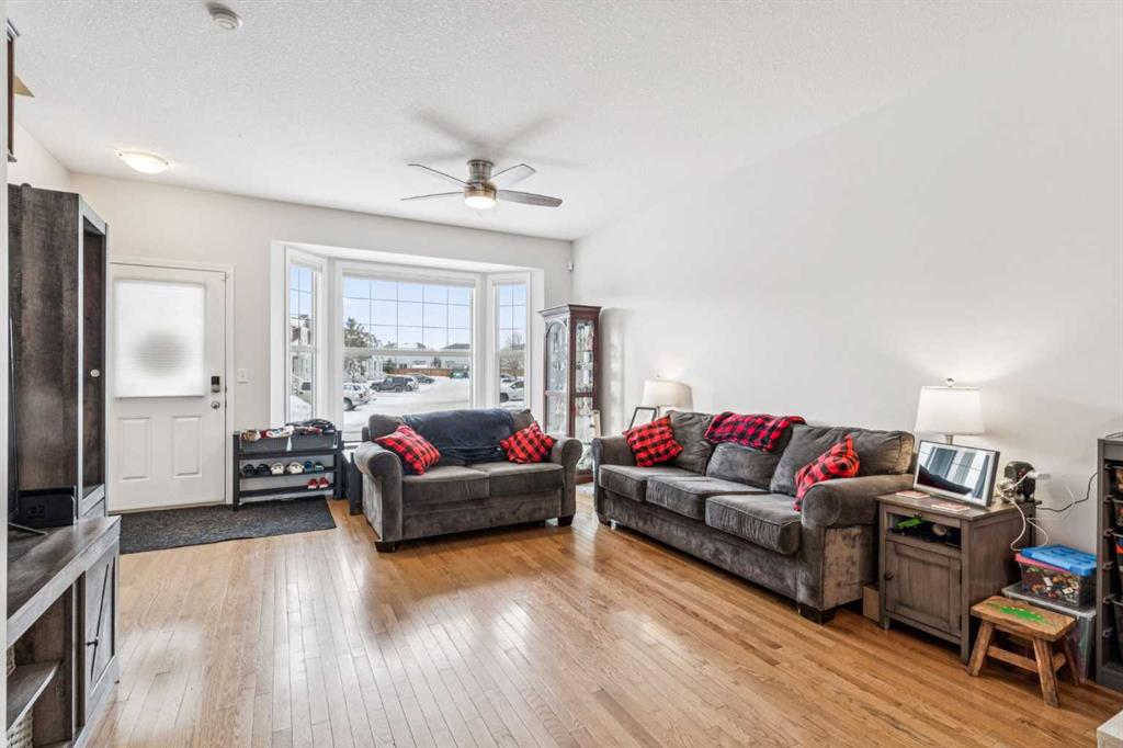 Picture for 503, 703 Luxstone Square SW