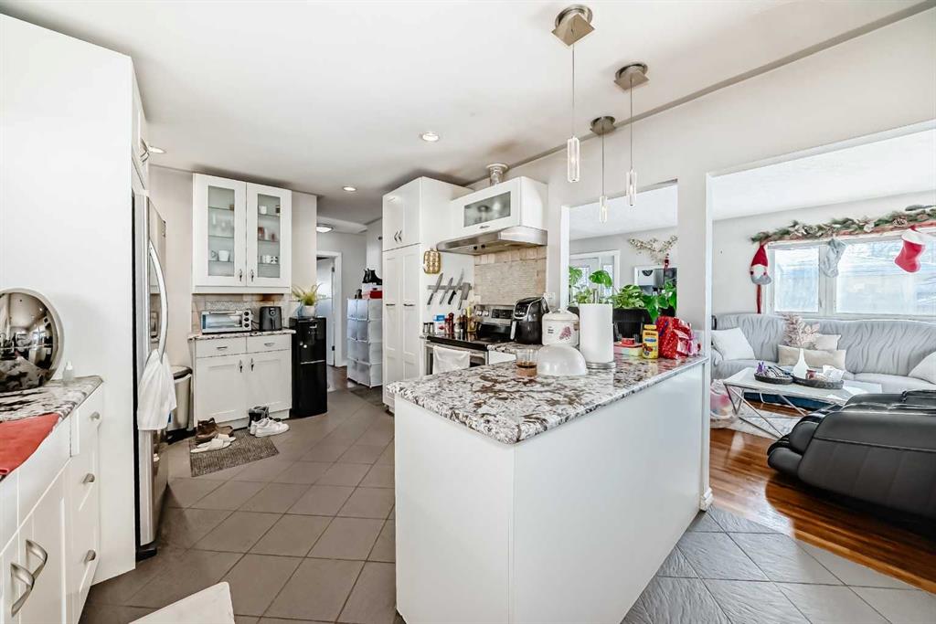 Picture for 8222 Fairmount Drive SE