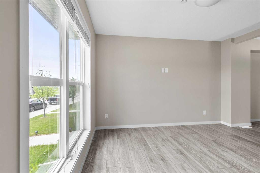 Picture for 44 Howse Drive NE