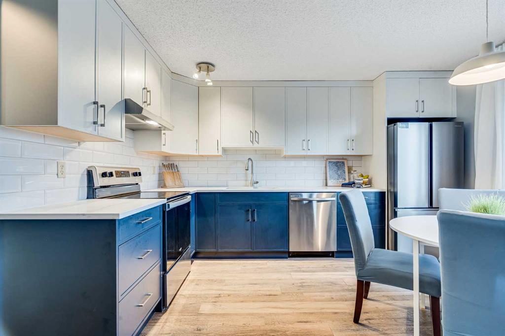 Picture for 6 Castleglen Road NE