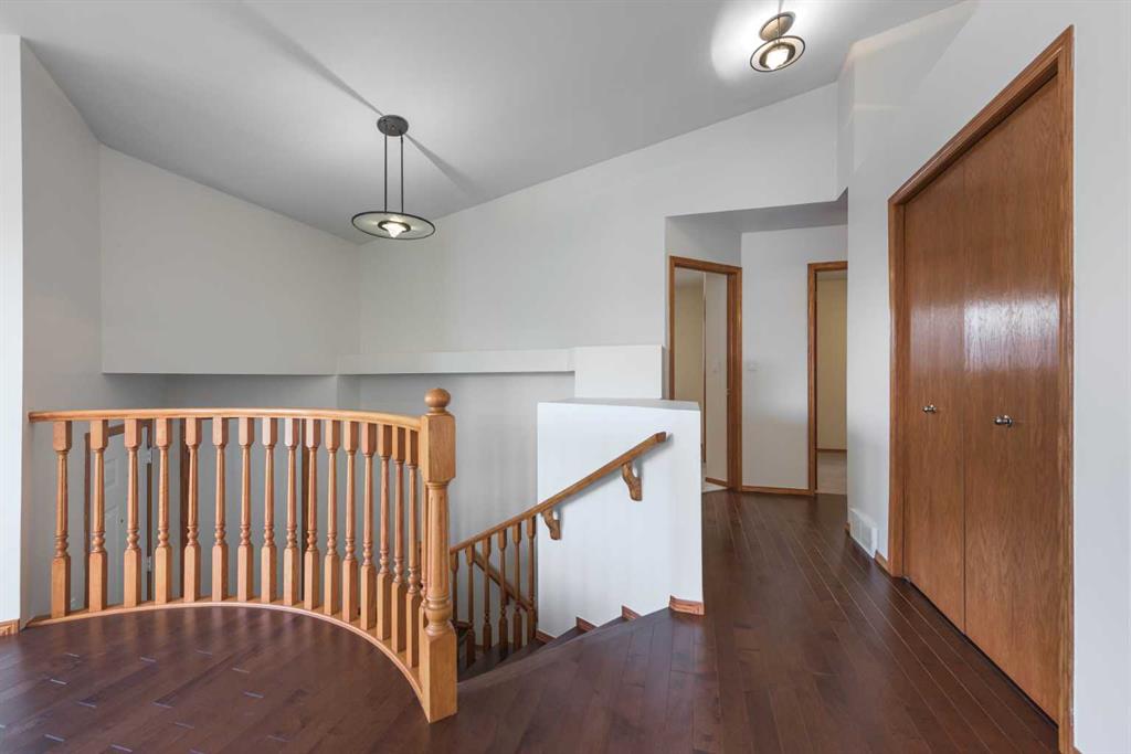 Picture for 137 Arbour Ridge Heights NW