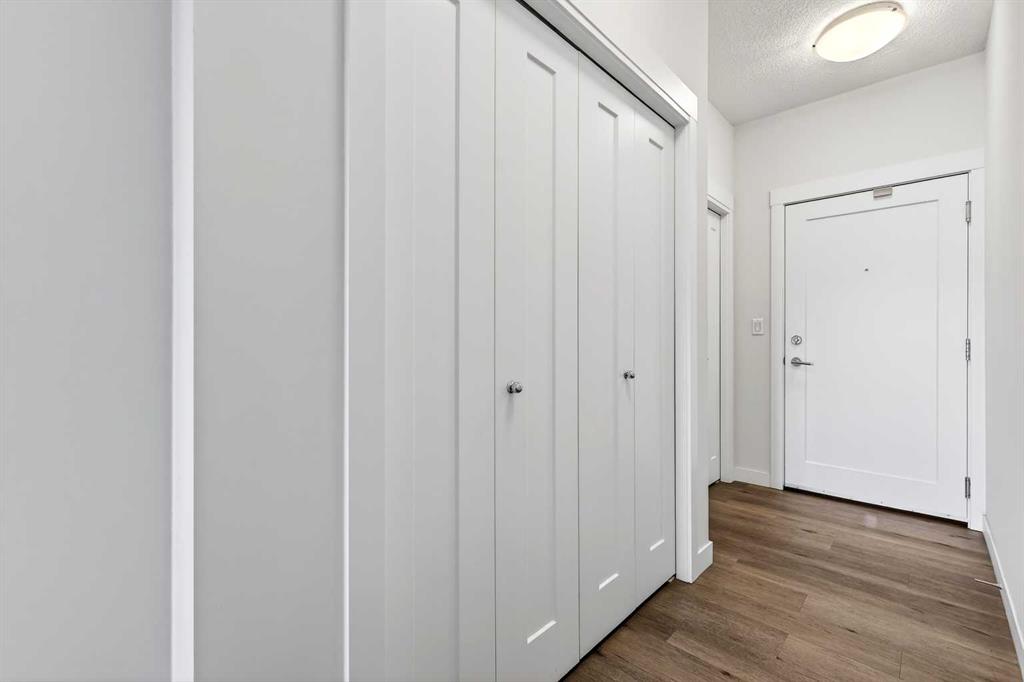 Picture for 218, 30 Walgrove Walk SE