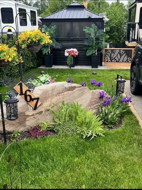 Picture for 167, 370165 79 Street E