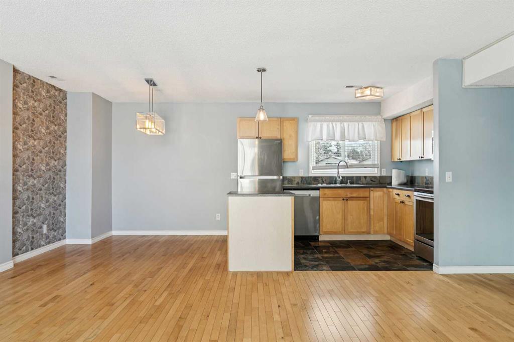 Picture for 1104, 1540 29 Street NW