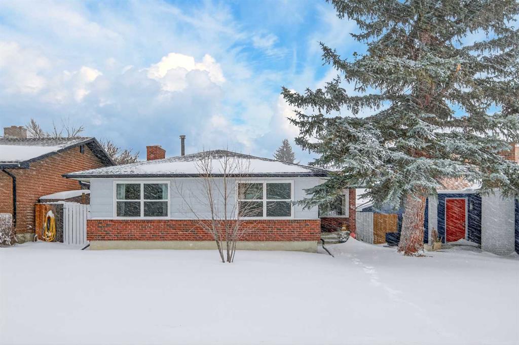 Picture for 60 Sunmount Close SE