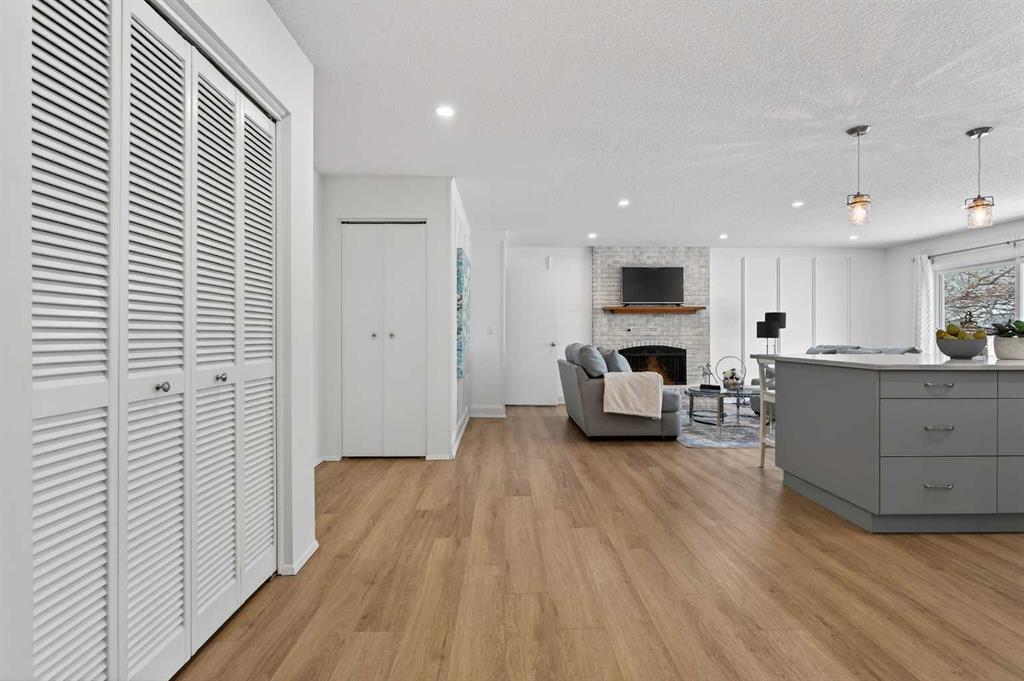 Picture for 60 Sunmount Close SE