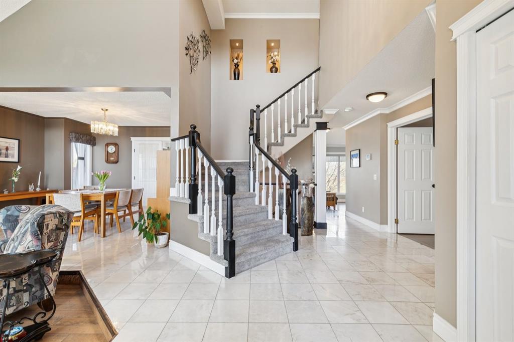 Picture for 163 Edgebrook Close NW