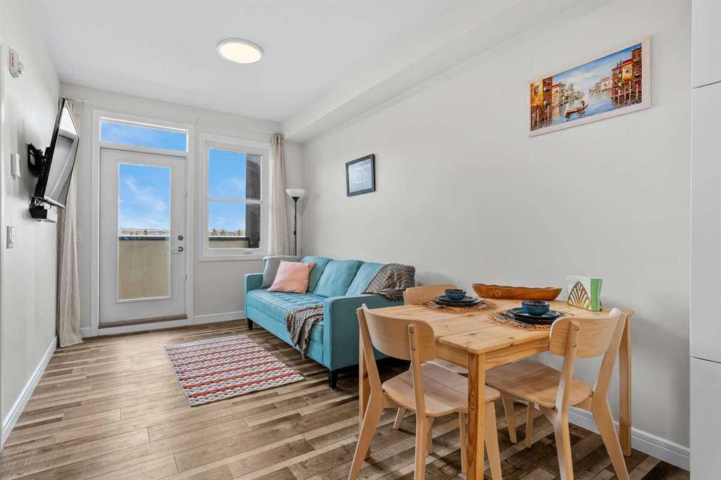 Picture for 2410, 80 Greenbriar Place NW