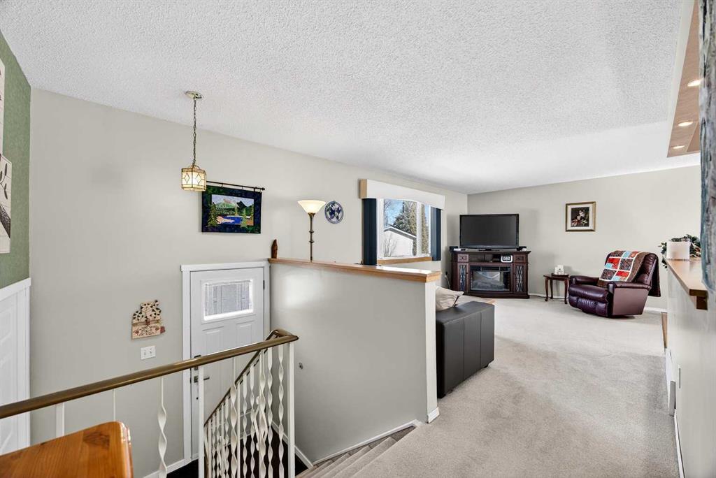 Picture for 152 Maddock Way NE