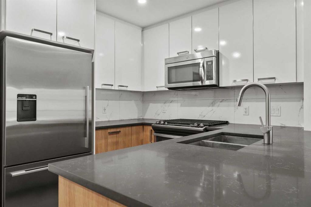 Picture for 110, 510 Edmonton Trail NE