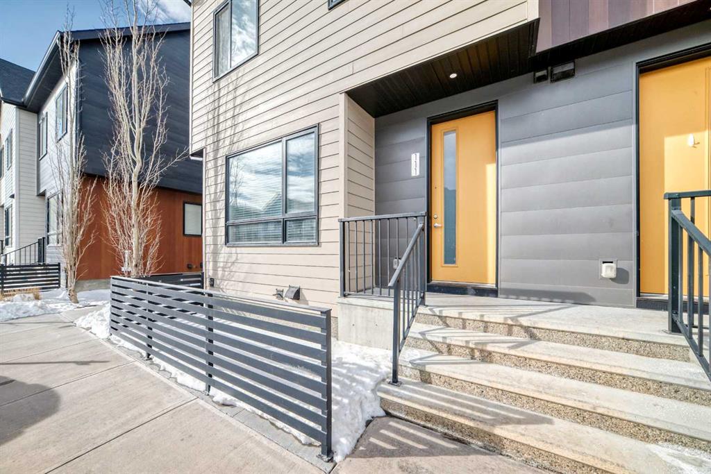 Picture for 111 Redstone Crescent NE