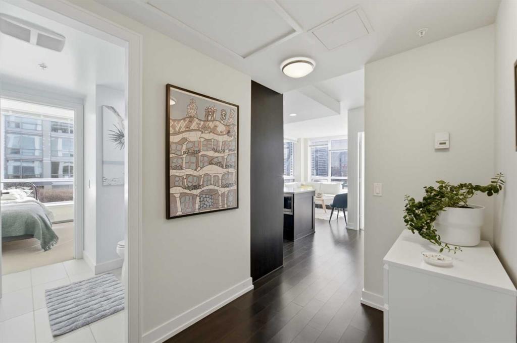 Picture for 825, 222 Riverfront Avenue SW