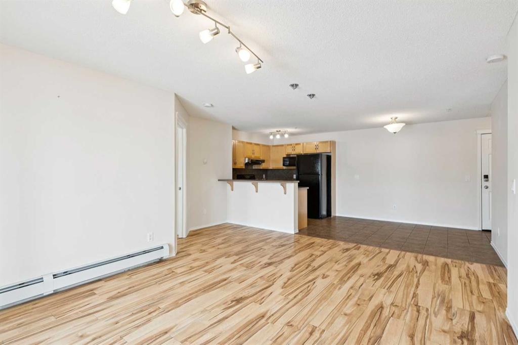 Picture for 1309, 5 Country Village Park NE