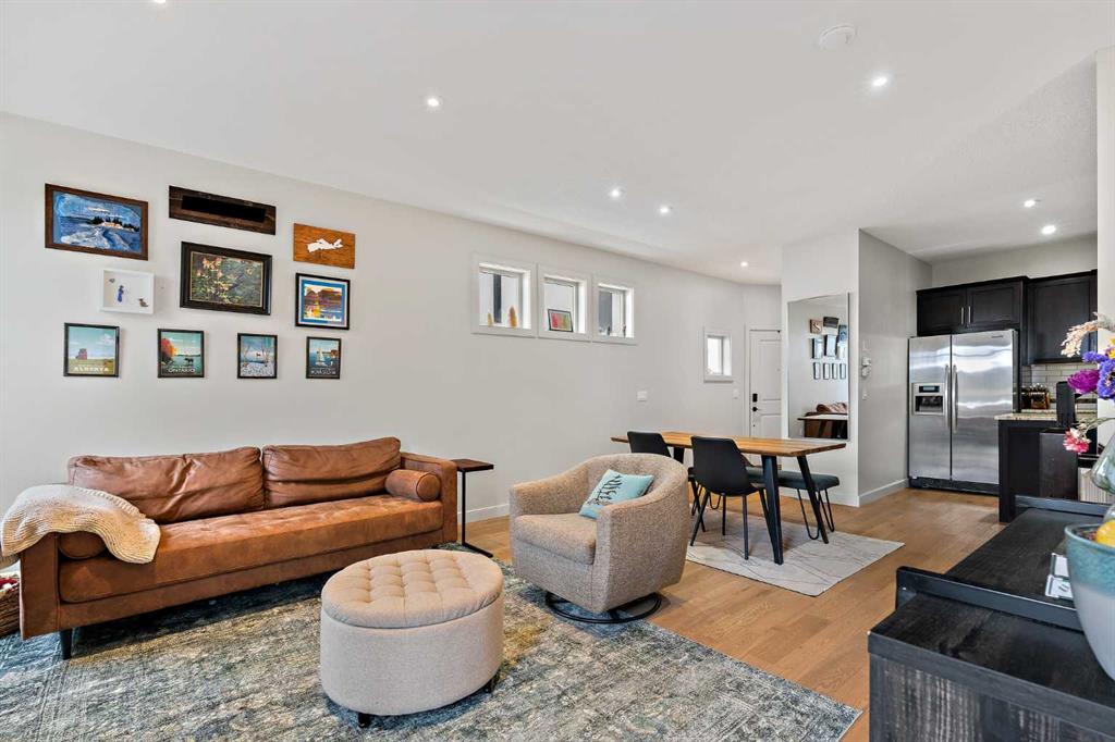 Picture for 2, 3427 5 Avenue NW