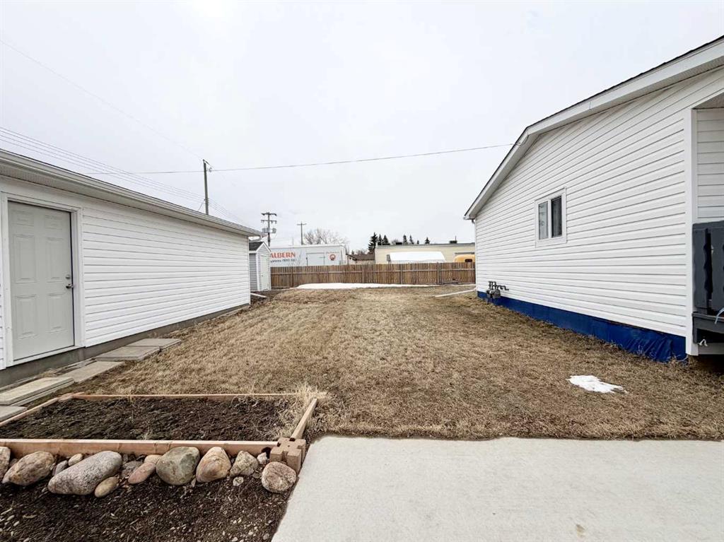 Picture for 101 A &amp; B 1 Avenue N