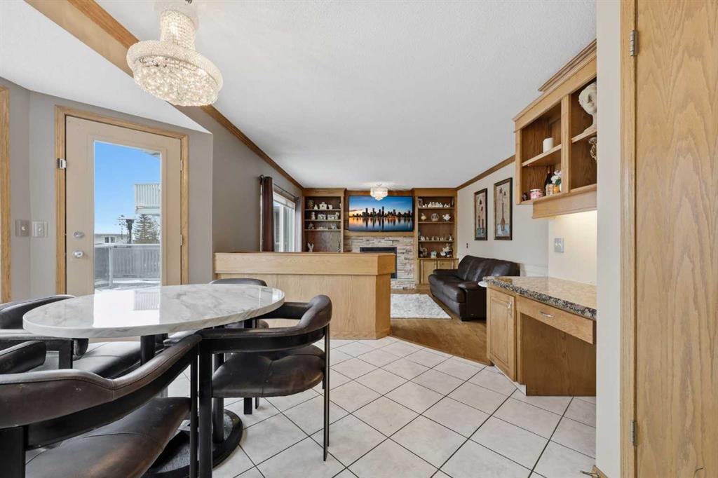 Picture for 729 Woodbriar Place SW