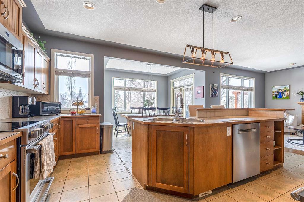 Picture for 812 Coopers Drive SW