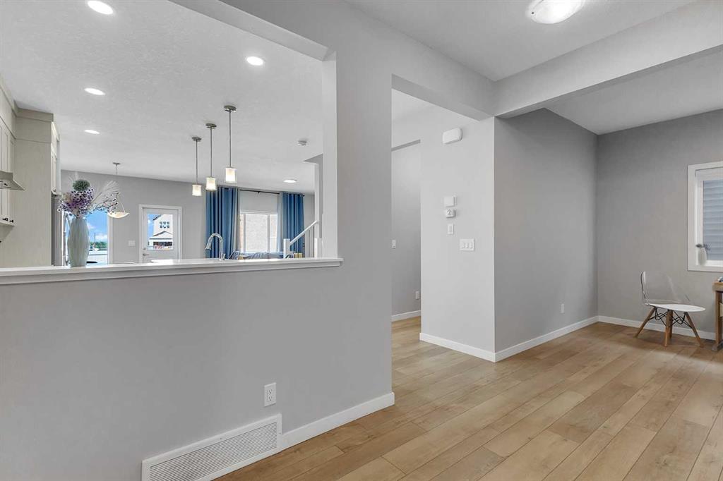 Picture for 672 Walgrove Boulevard SE