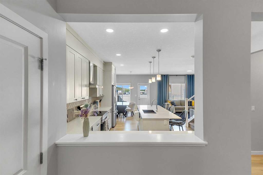 Picture for 672 Walgrove Boulevard SE
