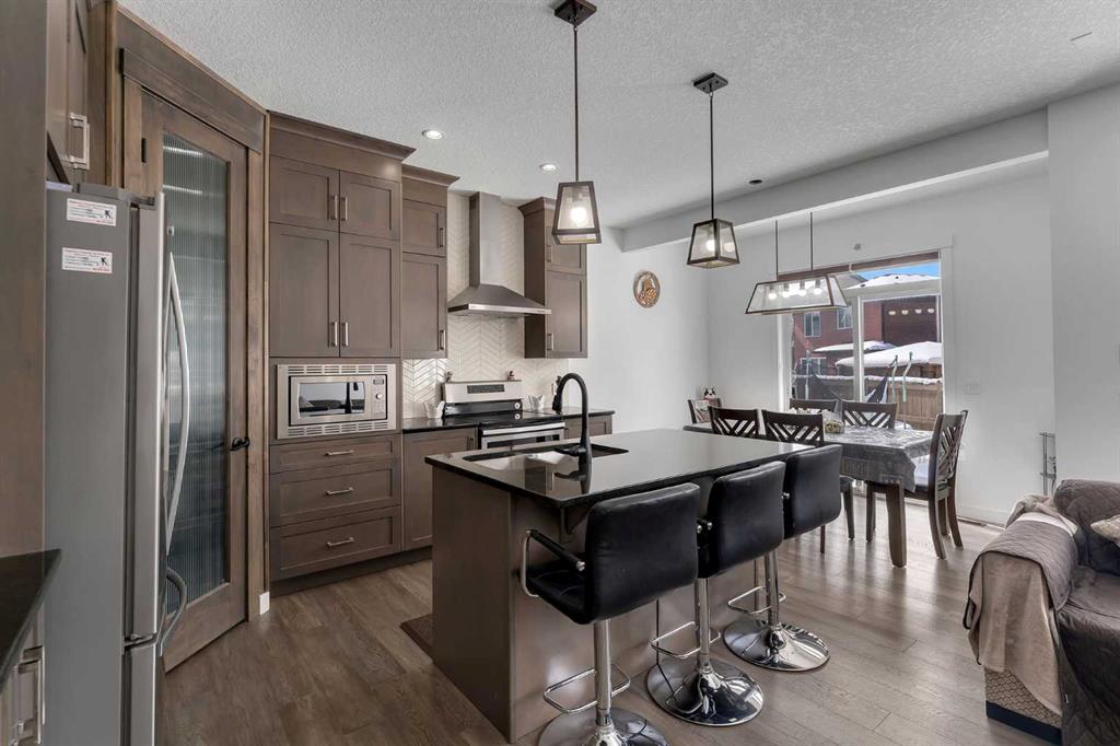 Picture for 43 Saddlelake Manor NE