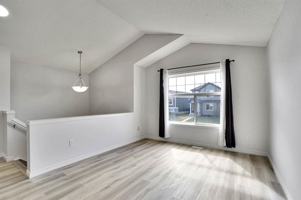 Picture for 71 Saddlemont Road NE
