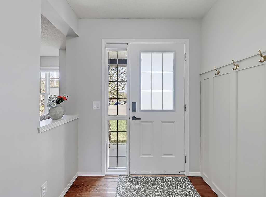 Picture for 558 Evermeadow Road SW