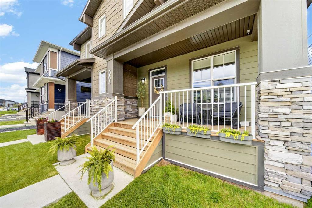 Picture for 564 Rowmont Boulevard NW