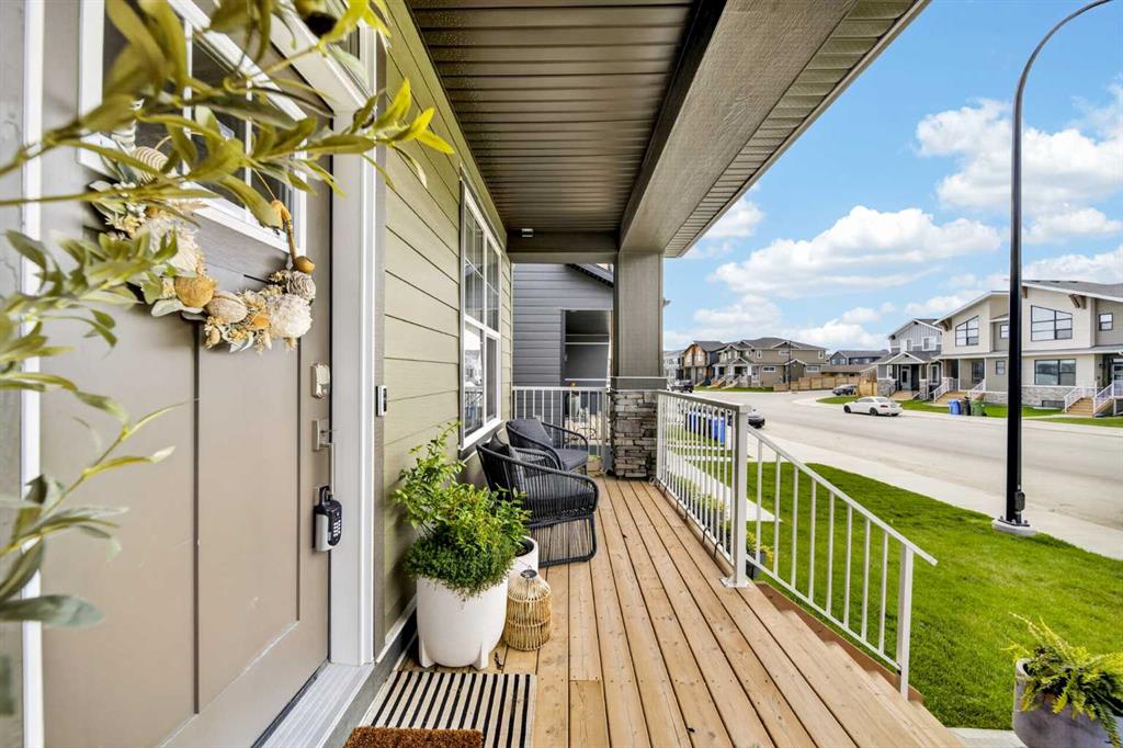 Picture for 564 Rowmont Boulevard NW