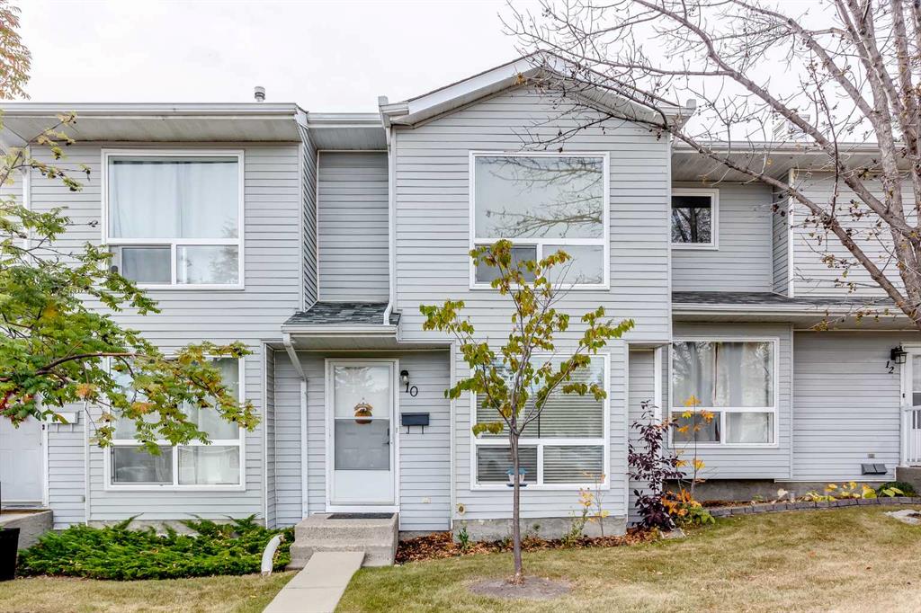 Picture for 10 Deerfield Green SE