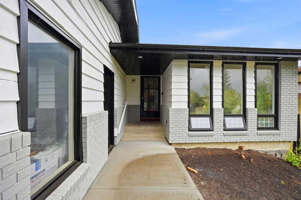 Picture for 300 Edgehill Drive NW