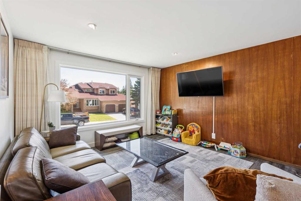 Picture for 215 Silver Valley Rise NW