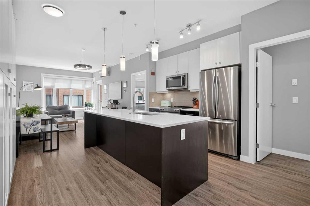 Picture for 309, 1720 10 Street SW