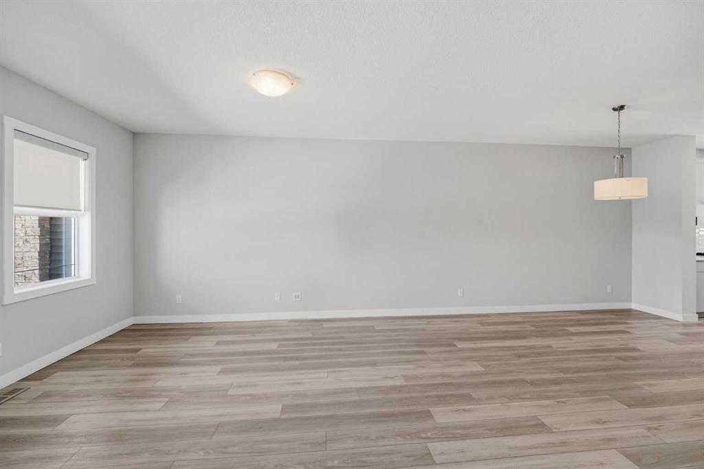 Picture for 125 Edith Gate NW